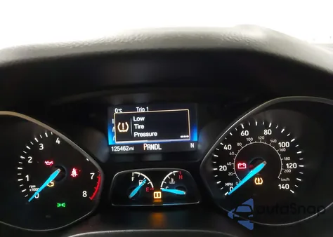 2016 Ford Focus Se z USA, uszkodzony, nr VIN 1FADP3F21GL297110